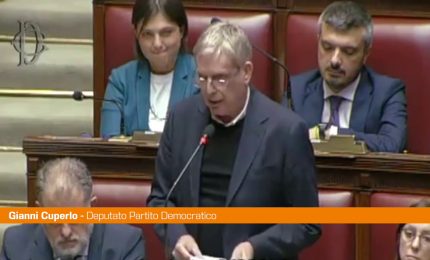 Alla Camera discorso di Cuperlo in stile Cetto La Qualunque contro dl Sicurezza