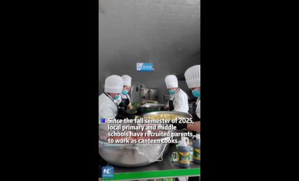 Cina, a Luopu i genitori degli studenti diventano cuochi delle mense scolastiche