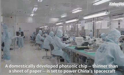 Cina, sviluppato un chip fotonico pi&ugrave; sottile della carta