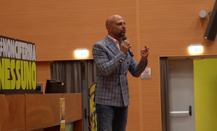 #NonCiFermaNessuno fa tappa nelle universit&agrave;