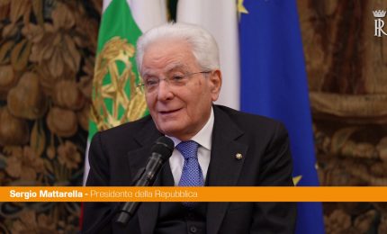 Mattarella "Se alcuni potenti del mondo leggessero sarebbe un gran beneficio"
