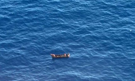 Lampedusa, neonata morta per ipotermia dopo lo sbarco