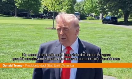 Trump "Ue non ha rispettato patti, dazi su auto al 25%