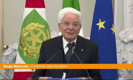 Mattarella "Abbiamo il dovere di non trasferire ai giovani un mondo compromesso"