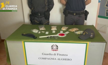 Trasportava 80 ovuli di cocaina, arrestato all'aeroporto di Alghero