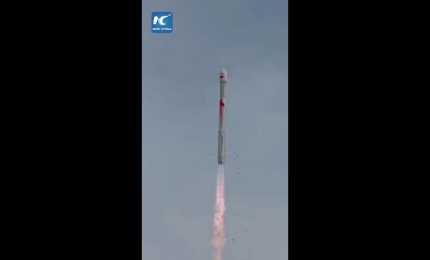 Cina, lanciato con successo il razzo vettore Zhuque-2E Y5