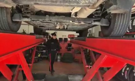 Droga nascosta nel doppiofondo dell'auto, 39enne arrestato a Roma