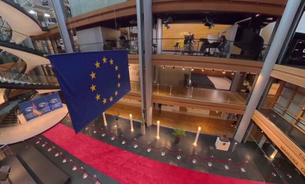 Dal Parlamento Ue bilancio da 1.780 miliardi