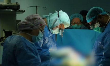 Iraq, a Bassora il primo intervento di cardiochirurgia pediatrica a cuore aperto