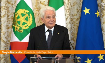 Gdf, Mattarella: "Corpo in grado di adeguarsi ai mutamenti della societ&agrave;"