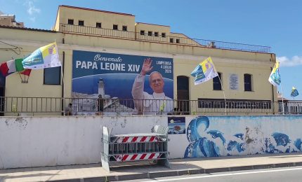 Lampedusa attende Papa Leone XIV, emozione ed entusiasmo per isolani e turisti