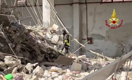 Esplosione in una palazzina a Messina, si cercano eventuali dispersi tra macerie