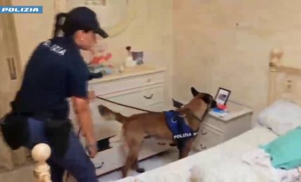 Droga con i droni e smartphone in carcere a Catania, quattro arresti