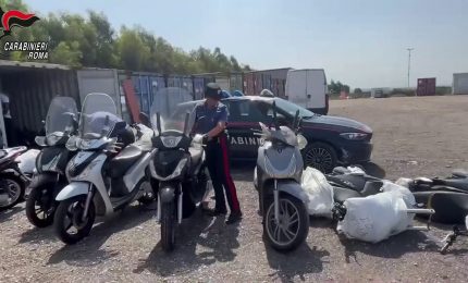 A Roma traffico illecito di moto nei container: 3 fermi e 2 denunce