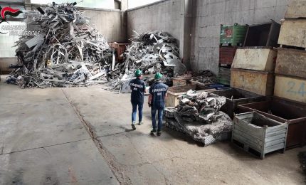 Traffico di rifiuti verso il Pakistan, sequestri e perquisizioni nel Bresciano