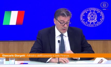 Giorgetti "Sconto solo sul gasolio di 17 centesimi fino al 6 agosto"