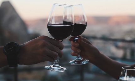 Vino, consumi mondiali in calo: in sei anni crollo del 16%