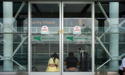 Nuova fase eruttiva dell&rsquo;Etna, limitate le attivit&agrave; di volo in arrivo all&rsquo;aeroporto di Catania
