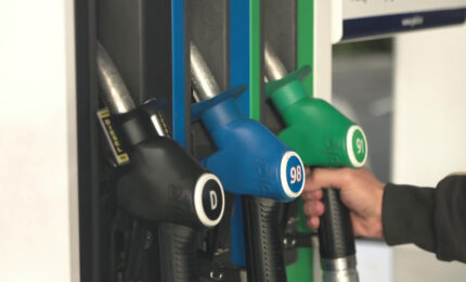 Carburanti, in un anno prezzi in aumento del 16,9% in Europa