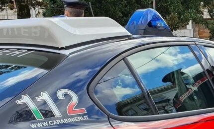 Donna trovata morta nella sua casa in fiamme nel Catanese, indagano i Carabinieri