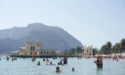 Palermo, nuova ordinanza sul divieto di balneazione lungo il litorale di Mondello. Ass. Ferrandelli &ldquo;Stiamo agendo con responsabilit&agrave;&rdquo; / Video