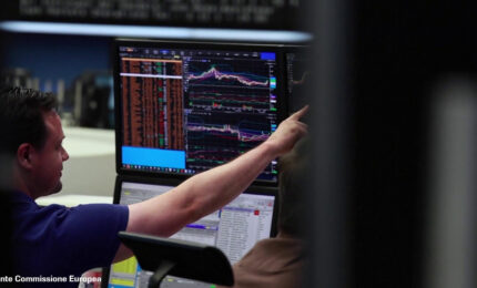 Boom dell&rsquo;Intelligenza Artificiale e rischio bolla, l&rsquo;allarme della Bce