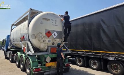 Padova, Guardia di Finanza sequestra 33 mila litri di carburante di contrabbando