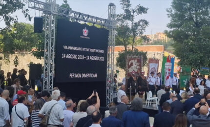 Genova, un minuto di silenzio per ricordare le vittime del Ponte Morandi