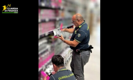 Parma, sequestrati dalla Guardia di Finanza quasi mille articoli non sicuri