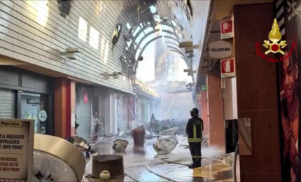 Incendio al Conca d'Oro di Palermo, intervenute 15 squadre VVF: le immagini