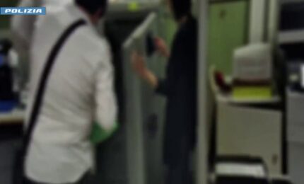 Rapine in tre uffici postali a Roma, due arresti