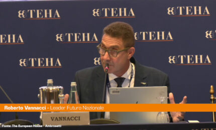 Vannacci "Esercito unico Ue? Incubo vedere le mie figlie con a capo Macron"