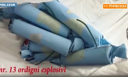 Gela, aveva un laboratorio per la droga e per ordigni esplosivi: fermato un 43enne / Video