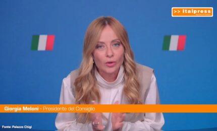 Scuola, Meloni "Il tetto agli studenti stranieri favorisce l'integrazione"