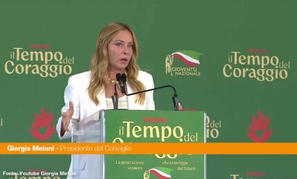 Meloni "Introdurremo il divieto di burqa e niqab a scuola"