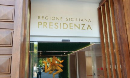 Terminata dopo un&rsquo;ora la riunione della giunta Schifani, tramonta l&rsquo;ipotesi di dimissioni immediate / Video
