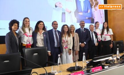 Riparte FrecciaRosa, la prevenzione oncologica viaggia in treno