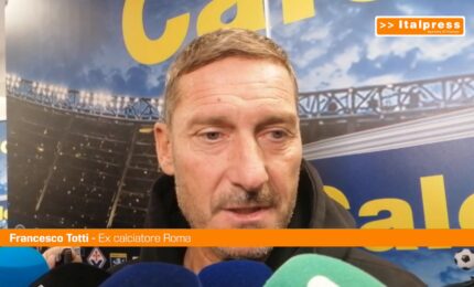 Totti "La Roma pu&ograve; competere per lo scudetto, un mio ritorno al momento no"